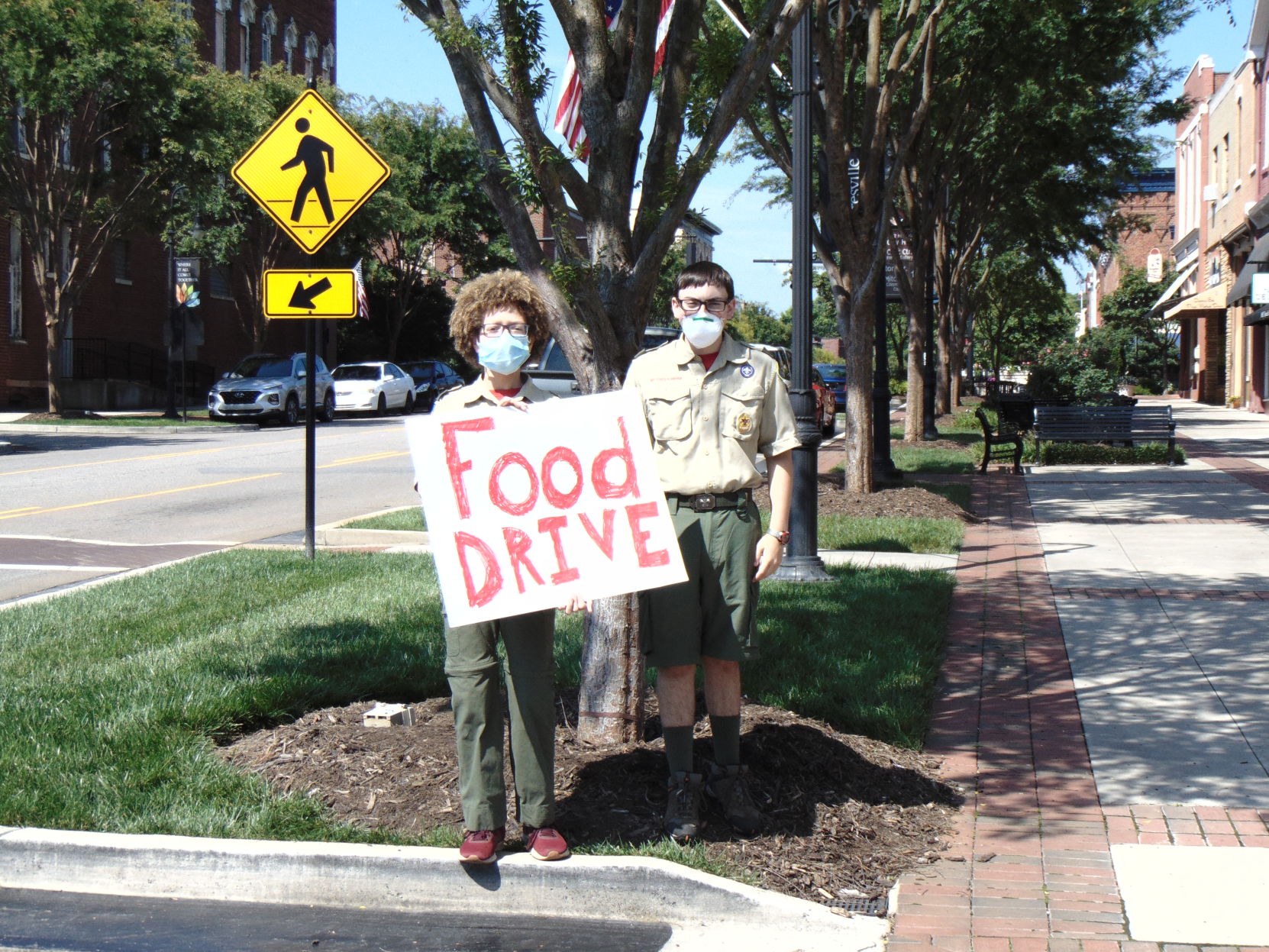 Boy Scouts food drive (1).JPG
